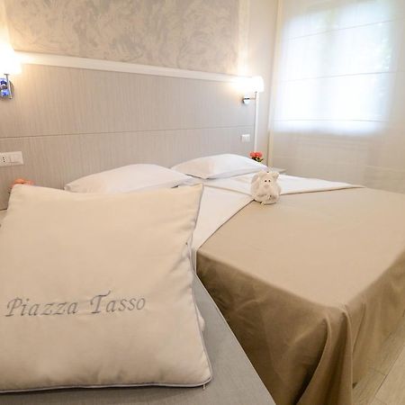 Le Quattro Piazze Bed & Breakfast Sorrento Phòng bức ảnh