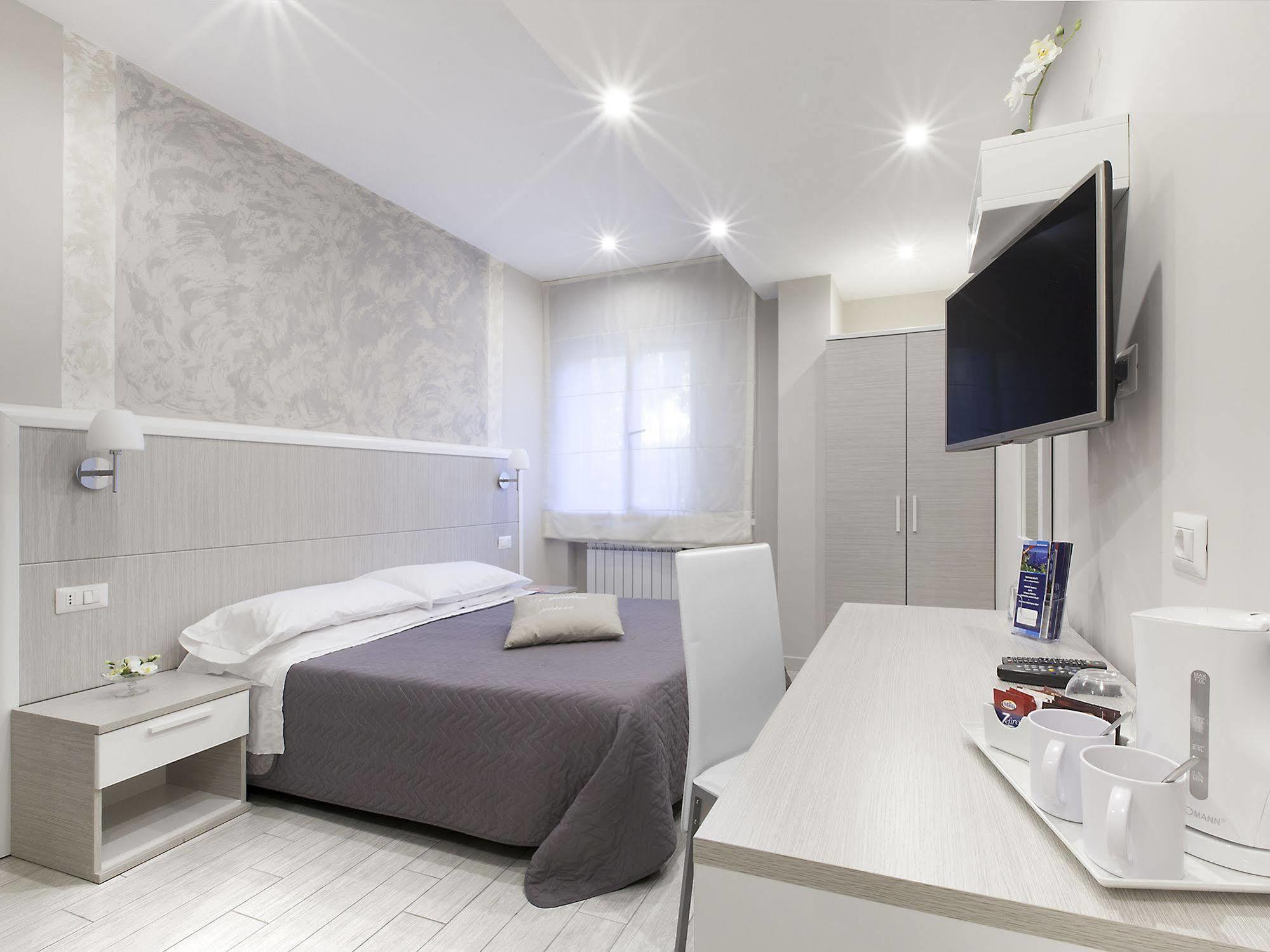 Le Quattro Piazze Bed & Breakfast Sorrento Ngoại thất bức ảnh